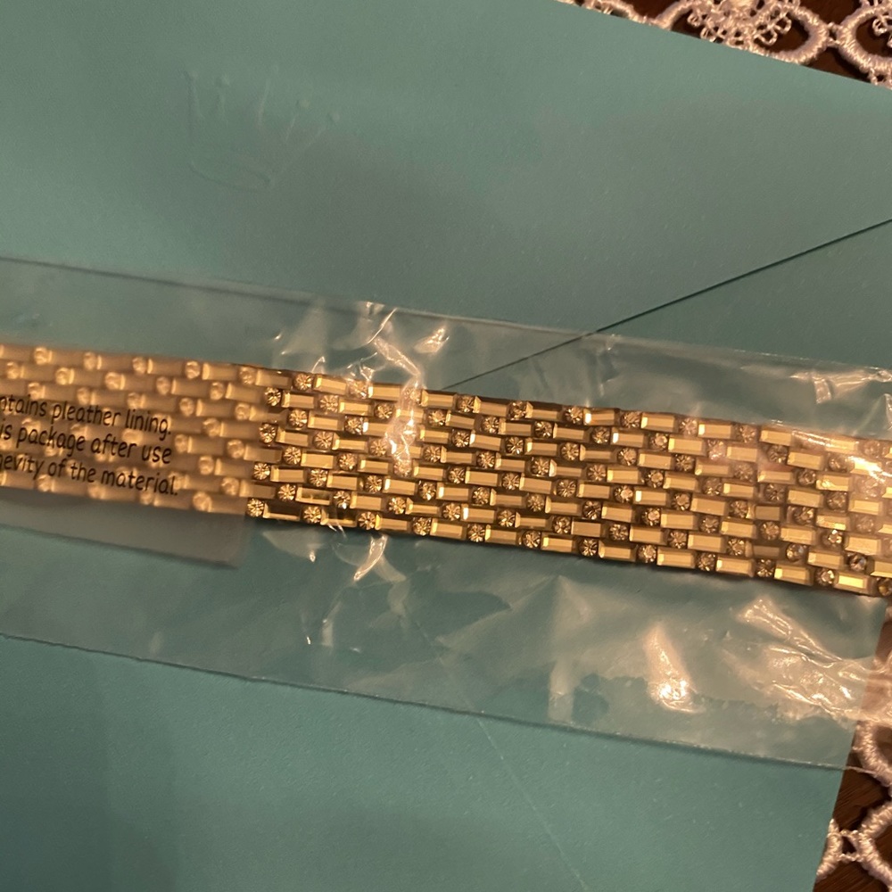 Chokers - Picture 12 of 16